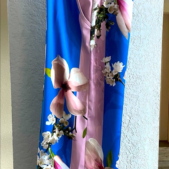 Ted Baker | Size 0 | Coulette Satin High-Rise Pants - Picture 7 of 13